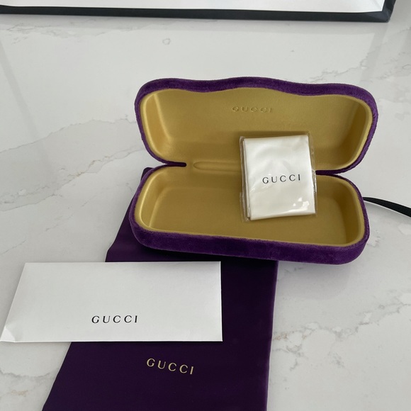 Gucci sunglasses only worn once - Picture 7 of 7